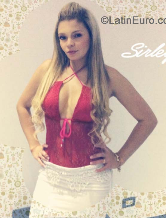 Date this sultry Colombia girl Sirley from Medellin CO15796