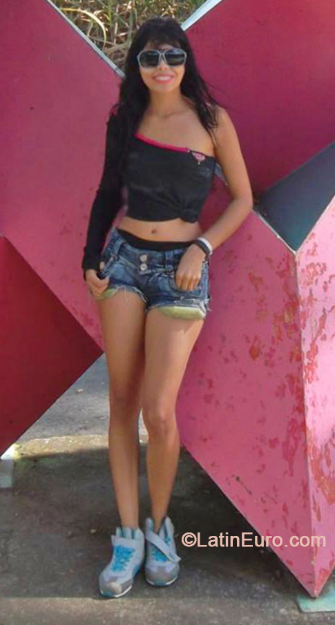 Date this charming Cook Islands girl Nnnnnnn from Nnnnn CO16801