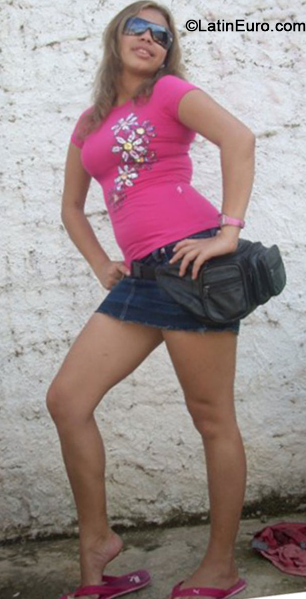 Date this georgeous Colombia girl Alejandra from Sincelejo CO16110