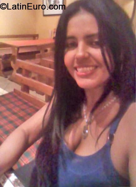 Date this lovely Colombia girl Patricia from santa marta CO16113