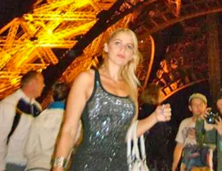 Date this happy Brazil girl Bianca from Paulo Afonso BR9002