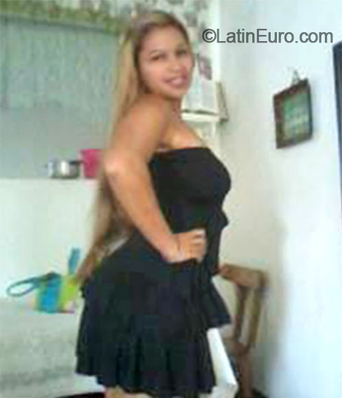 Date this happy Colombia girl Anlly osorio from Medellin CO16345