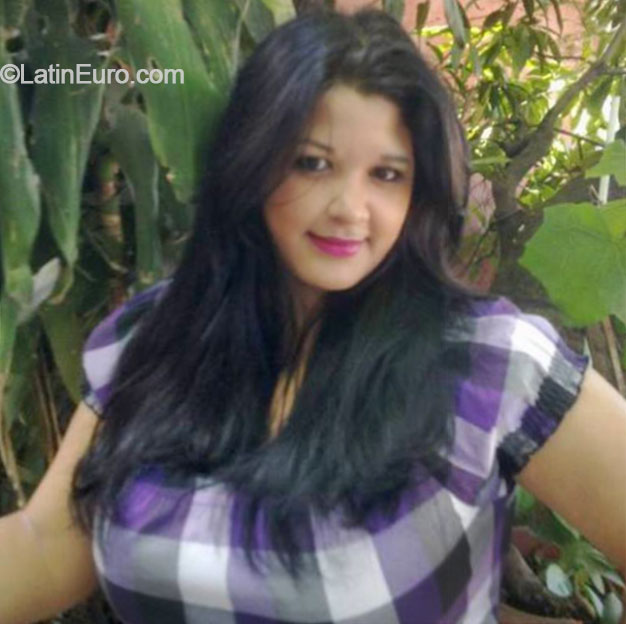 Date this lovely Honduras girl Susan from Tegucigalpa HN1218