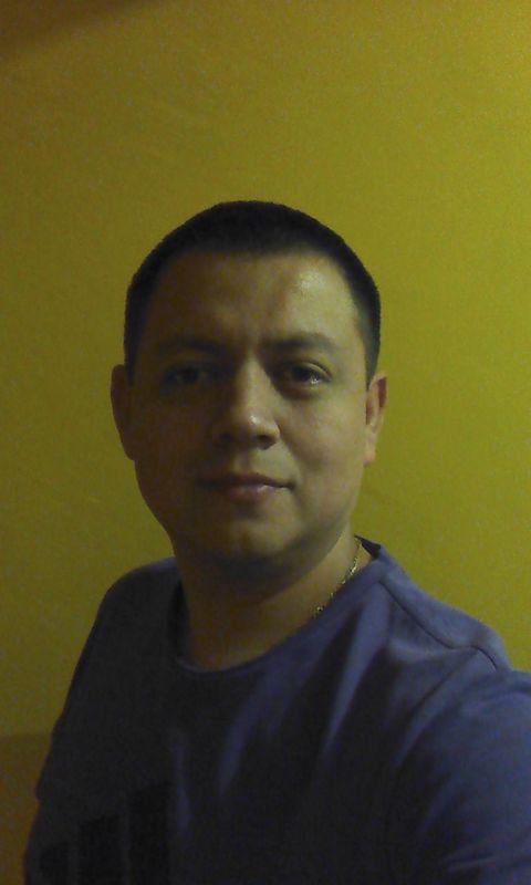 Date this young Mexico man Toms from Mexico MX1322
