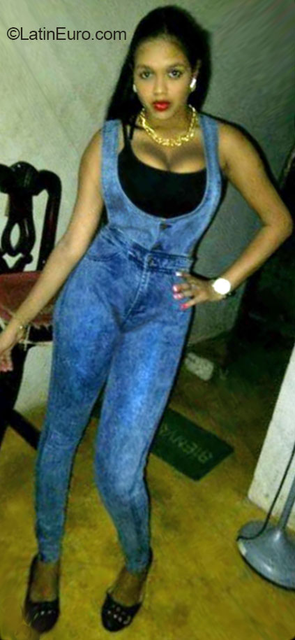 Date this passionate Dominican Republic girl Hillary from Puerto Plata DO20267