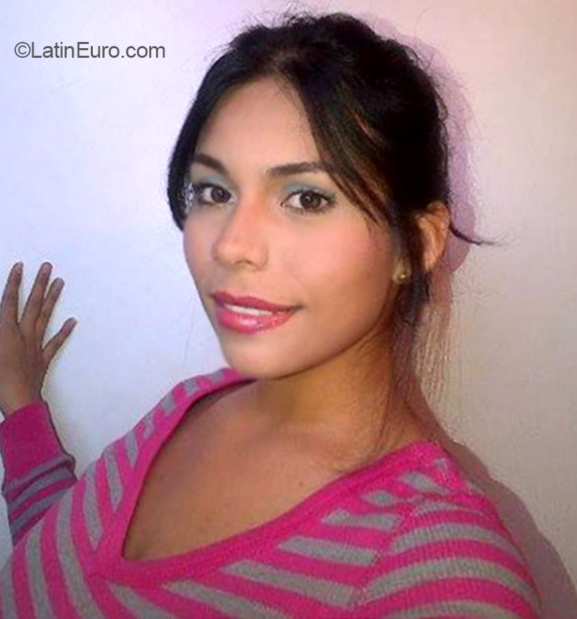 Date this fun Venezuela girl Jessica alejand from Caracas VE314