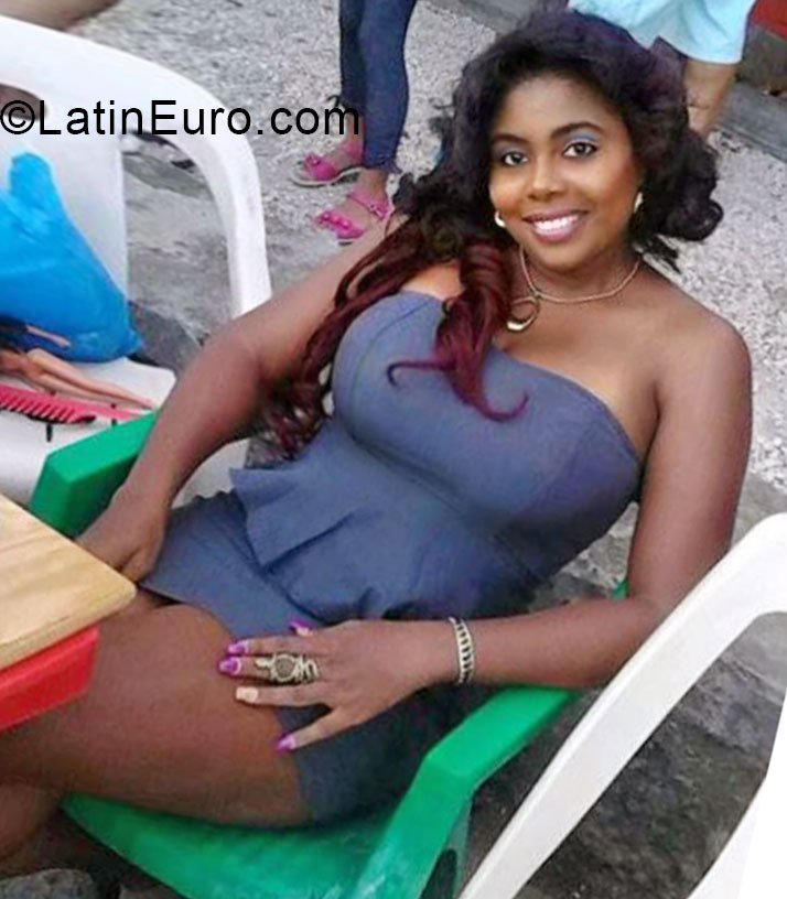 Date this beautiful Dominican Republic girl Lola from La Romana DO20551