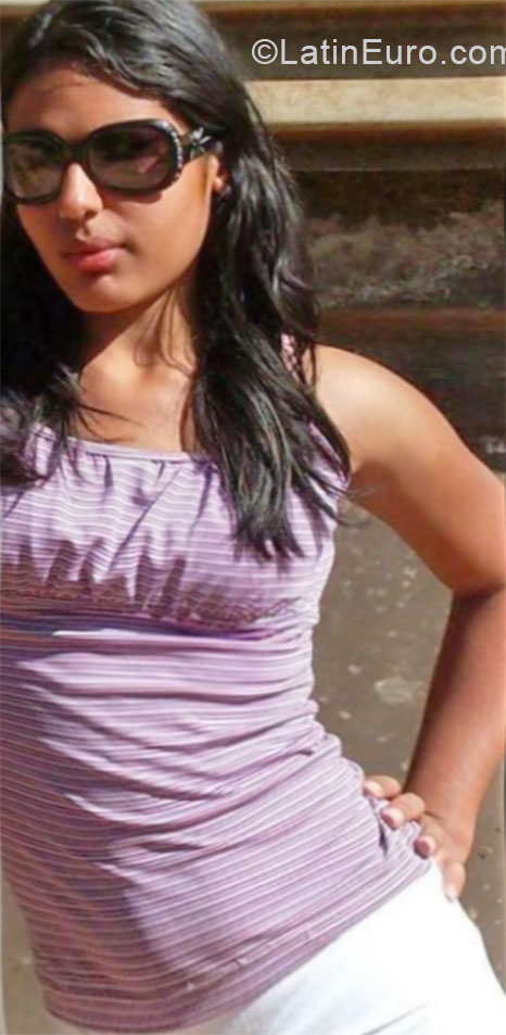 Date this gorgeous Brazil girl Nubia from Sao Paulo BR9126