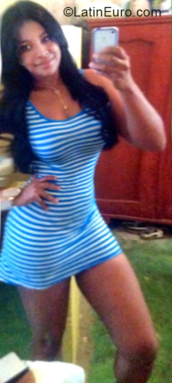 Date this happy Dominican Republic girl Maribel from Santiago DO20641