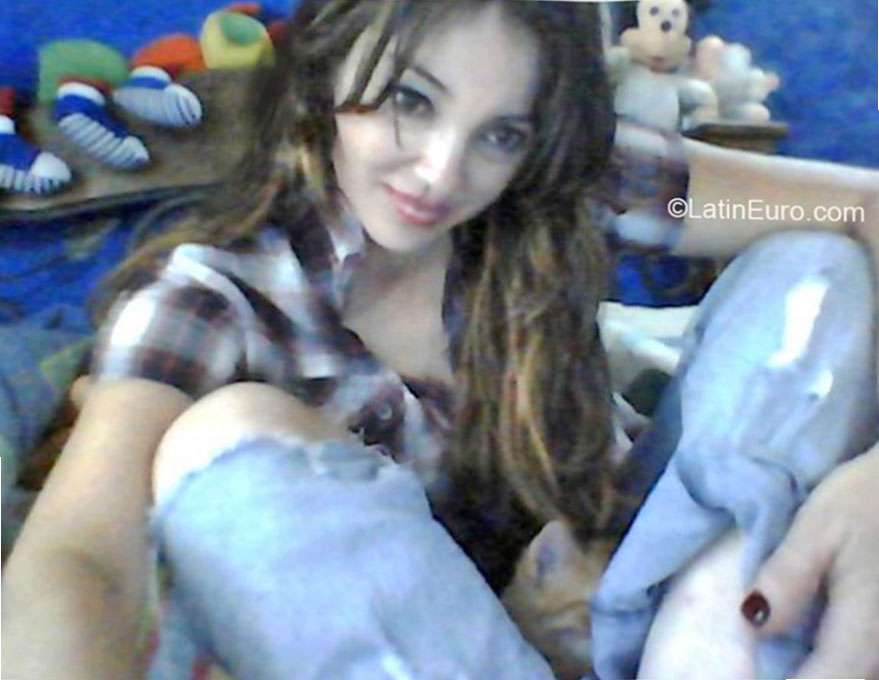 Date this tall Colombia girl Lilian from Cali CO16620