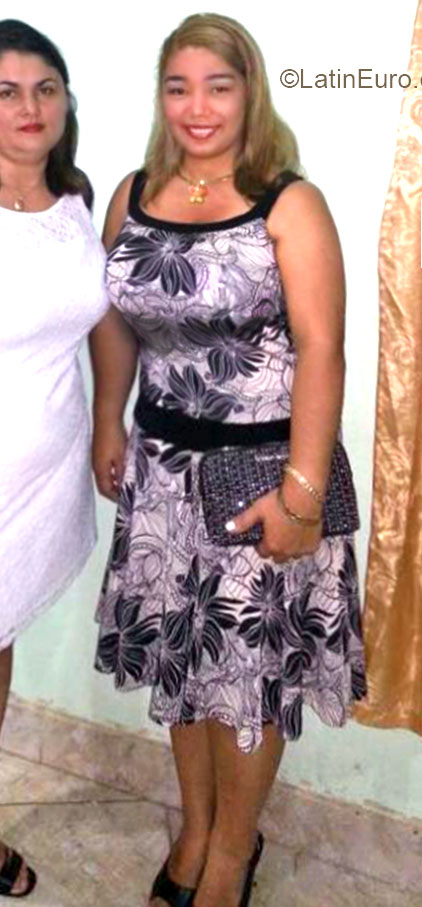Date this attractive Panama girl Yohana from Chiriqui PA513