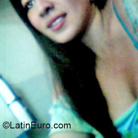 Date this young Colombia girl Yudy from Bogota CO16650