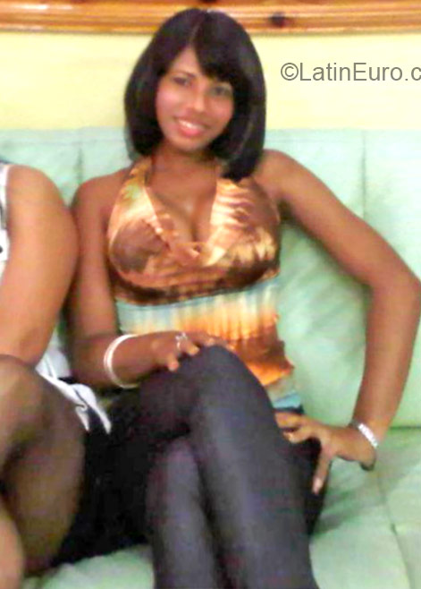 Date this happy Dominican Republic girl Kathy from Santiago DO20851