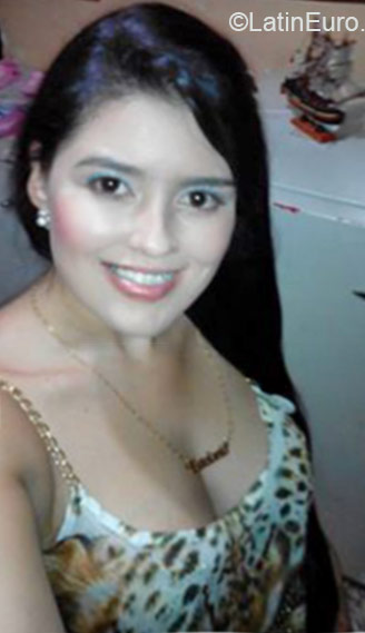 Date this sensual Colombia girl Estefania from Medellin CO16709