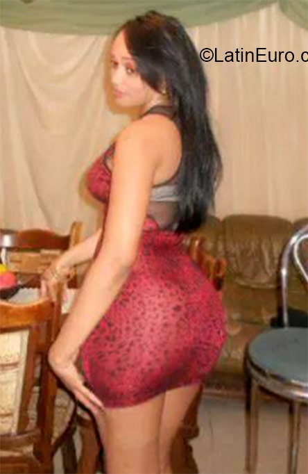 Date this happy Dominican Republic girl Rachel from Santo Domingo DO20900