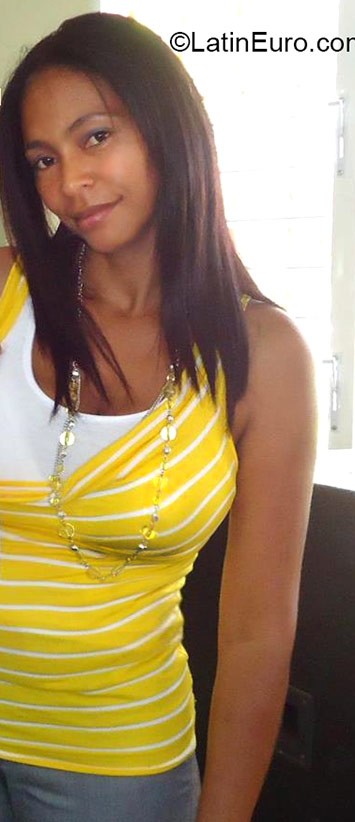 Date this funny Dominican Republic girl Margarita from Jarabacoa DO20928