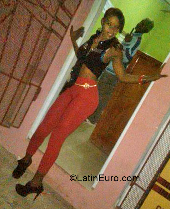 Date this georgeous Dominican Republic girl Katerin from San Pedro de Macois DO20951
