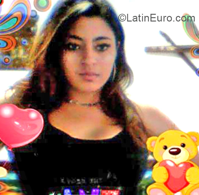 Date this sultry Colombia girl July from Cali CO16750