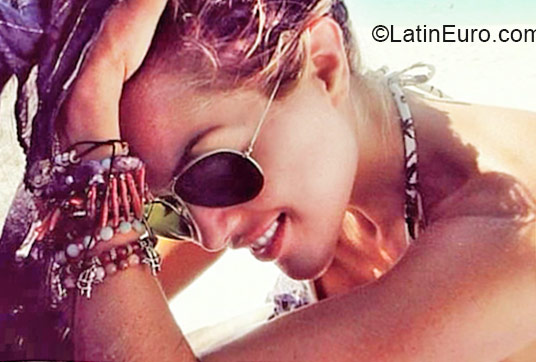 Date this beautiful Colombia girl Lady from Bogota CO16780