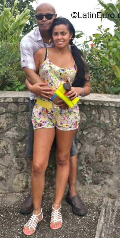 Date this hard body Dominican Republic girl Thanks LatinEuro from Thanks LatinEuro DO21047