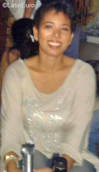 Date this athletic Colombia girl Julia from Cartagena CO16794