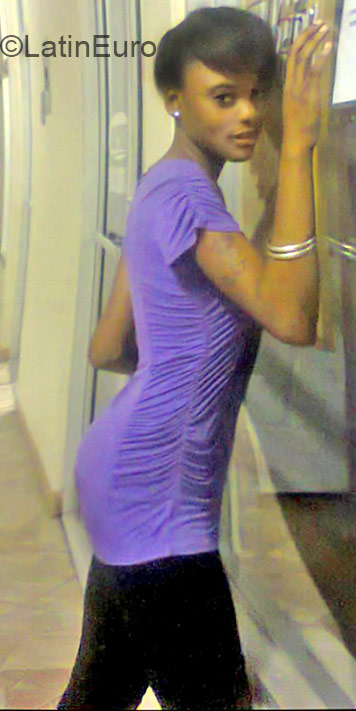 Date this hot Jamaica girl Janeal from Kingston JM1933