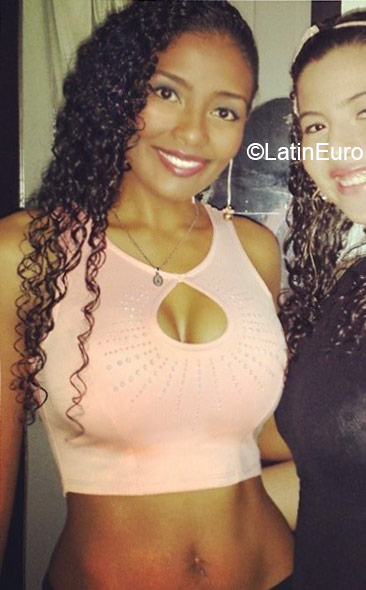 Date this sultry Colombia girl Yessica from Medellin CO16847