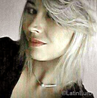 Date this delightful Brazil girl Ana Carina from Sao Paulo BR9198