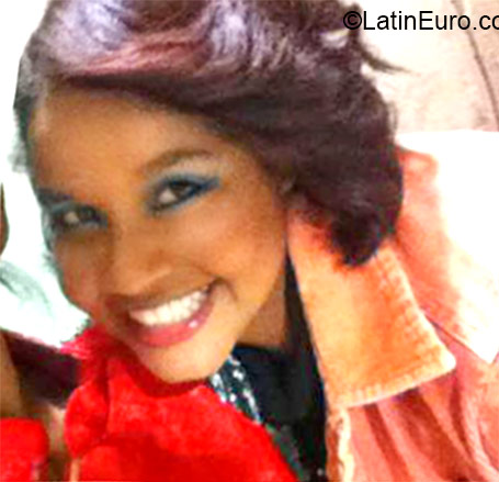 Date this tall Dominican Republic girl Harengid from Santo Domingo DO21236