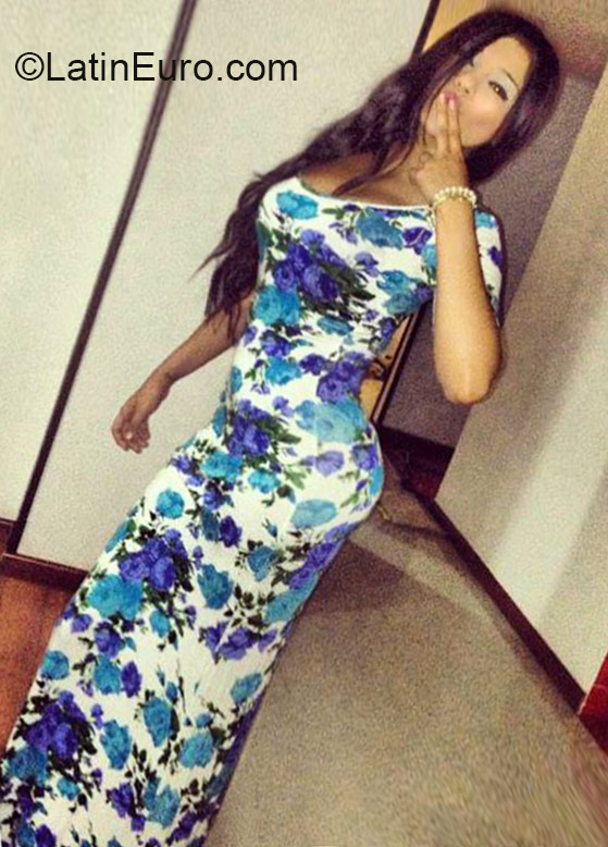 Date this georgeous Colombia girl Luisa from Ibague CO16909