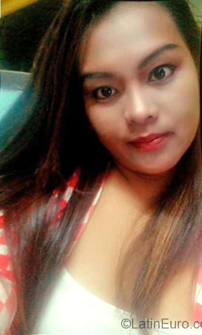 Date this delightful Philippines girl Raquel from Ilocos Sur PH745