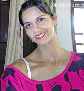 Date this hot Brazil girl Weronica from Aracaju BR9215