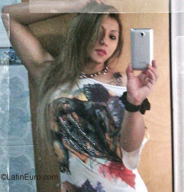 Date this athletic Colombia girl Diana from Bogota CO16977