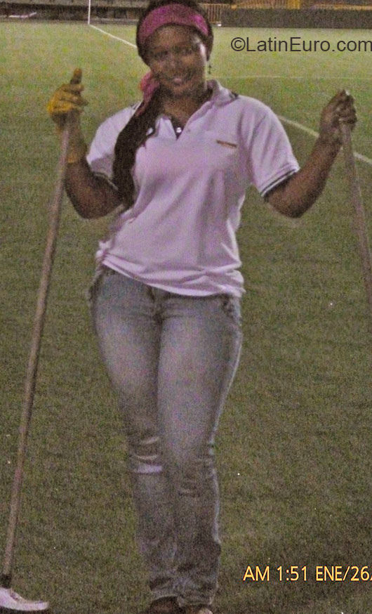 Date this stunning Colombia girl Darling from Medellin CO17373