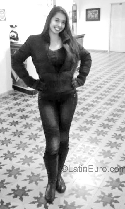 Date this passionate Colombia girl Sindy from Medellin CO17062
