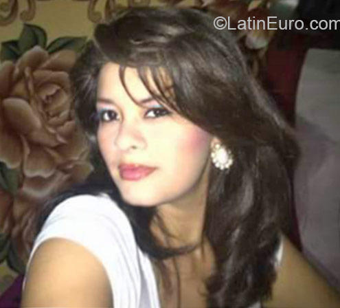 Date this tall Honduras girl Lourdes from San Pedro Sula HN1466