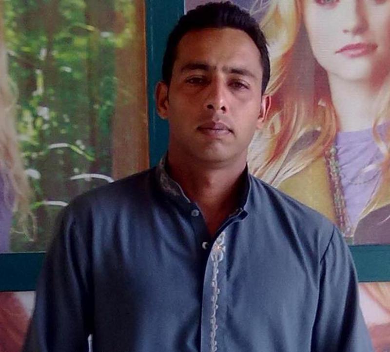 Date this funny Pakistan man AHMED from Gujrat PK78