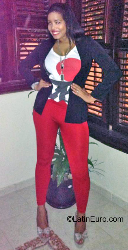 Date this georgeous Dominican Republic girl Noelia from Higuey DO21599