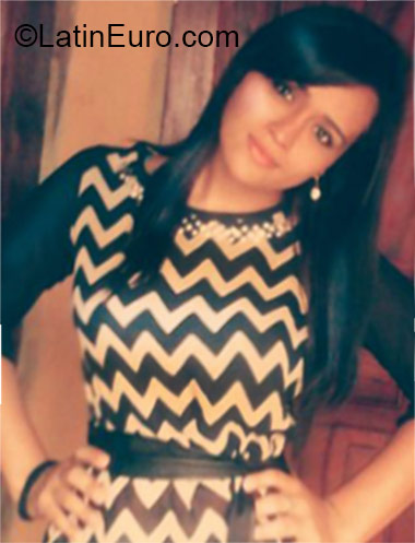 Date this charming Honduras girl Mileidy from El Progreso HN1487