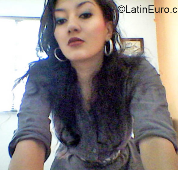 Date this delightful Colombia girl Claudia milena from Medellin CO17180