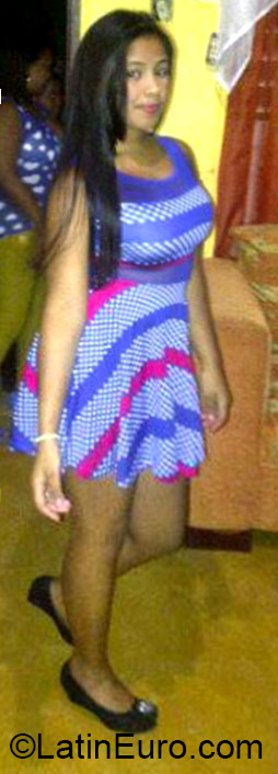 Date this gorgeous Dominican Republic girl Yenilsy from Santiago DO21803