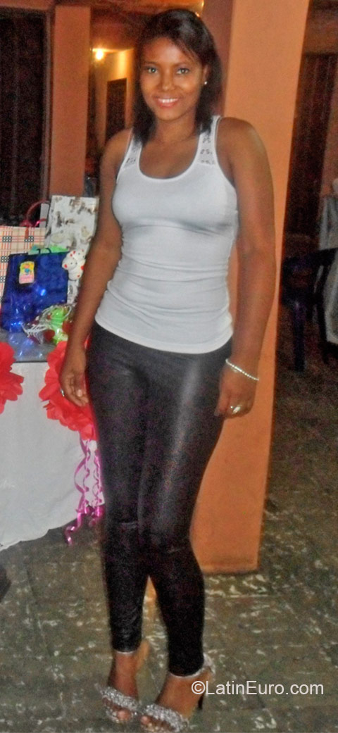 Date this gorgeous Colombia girl Beatriz from Cali CO17213