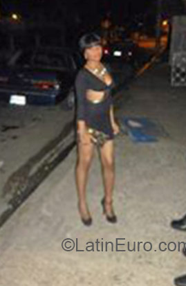 Date this funny Dominican Republic girl Luisa from Santo Domingo DO21998