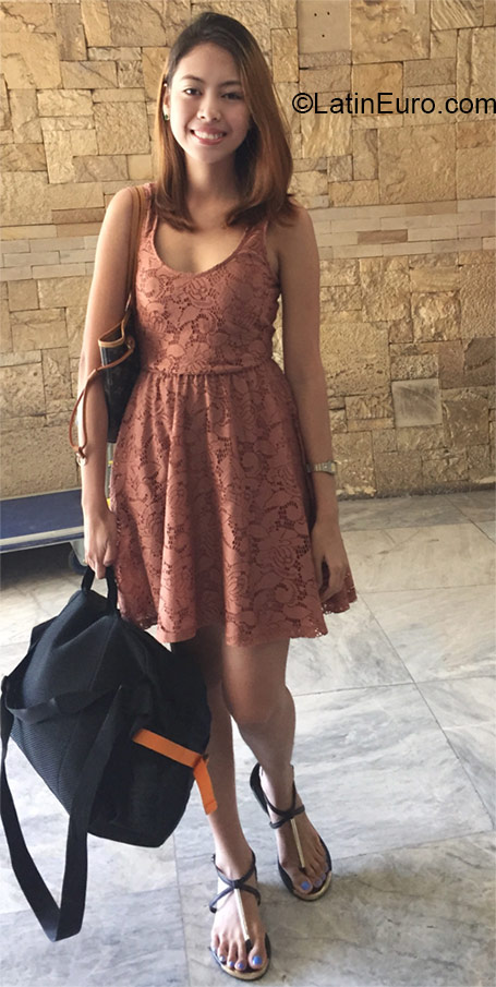 Date this nice looking Philippines girl Mica from Bacolod PH771
