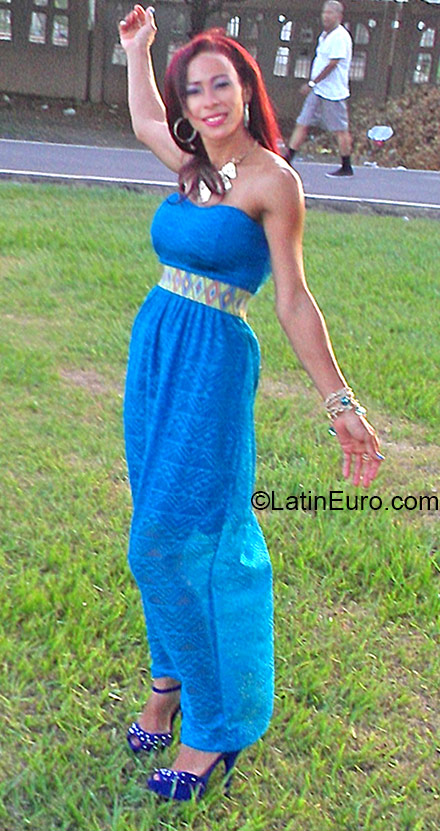 Date this lovely Dominican Republic girl Leany from Higuey DO22155