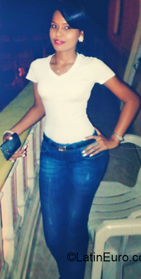 Date this tall Dominican Republic girl Jan from Santo Domingo DO22173