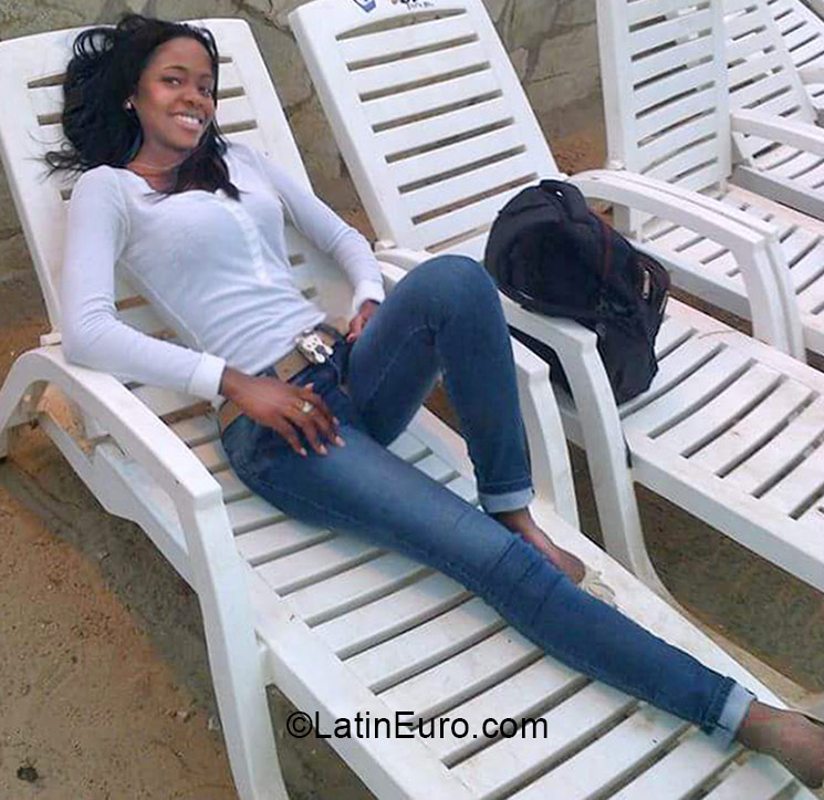 Date this charming Dominican Republic girl Maria from Santo Domingo DO22206
