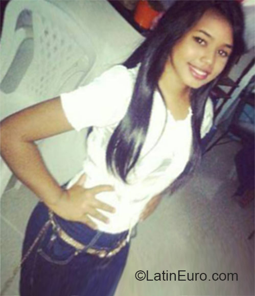 Date this georgeous Dominican Republic girl Elisabeth from Puerto Plata DO22212
