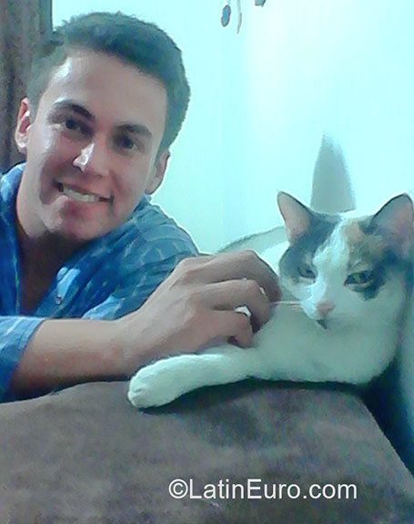 Date this stunning Colombia man Jair from Manizales CO17451