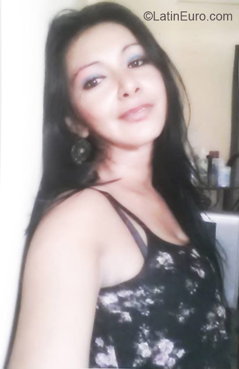 Date this tall Colombia girl Yaneth from Barranquilla CO17515